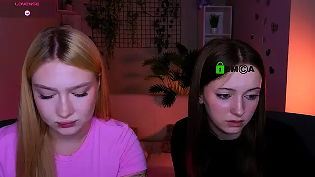 Snapshot of chloe_ley chatting on June 22, 2026, 7:22 pm chloe ley online show from June 22, 2026, 7:22 pm