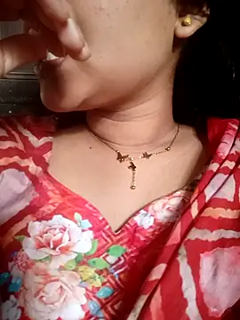 Snapshot of SumonaMoni chatting on March 2, 2026, 8:43 am SumonaMoni online show from March 2, 2026, 8:43 am