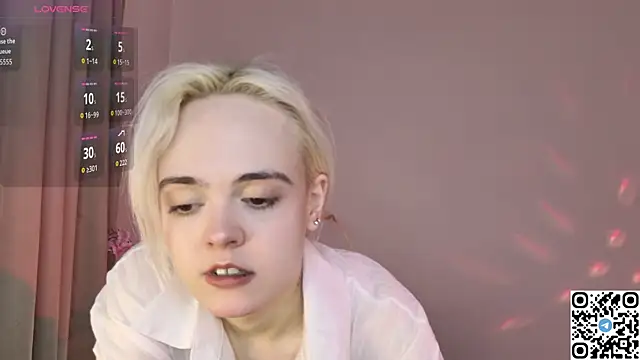 Bambi Bloom online show from April 29, 2026, 5:11 am