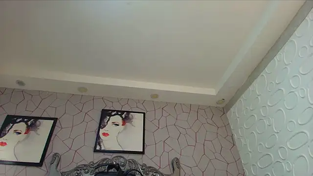 Genesisraydenx online show from April 29, 2026, 8:26 pm