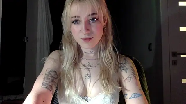 EmmyWet online show from April 29, 2026, 8:15 pm
