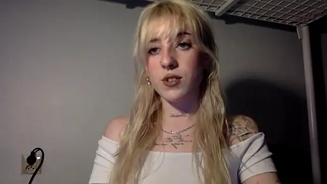 EmmyWet online show from May 2, 2026, 6:13 pm