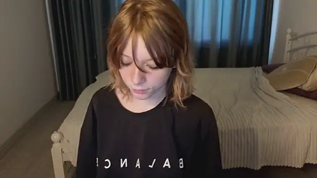 MollySally online show from July 28, 2026, 4:30 am