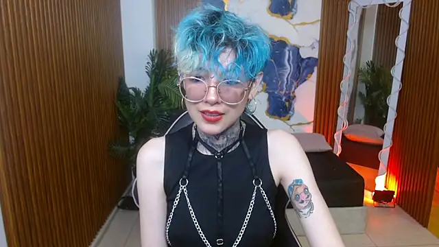 Lyra tay online show from April 29, 2026, 7:09 pm