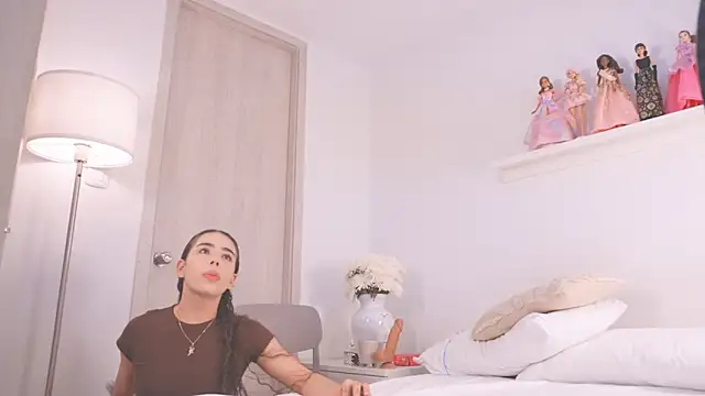 Queen baby02 online show from March 16, 2026, 5:55 am