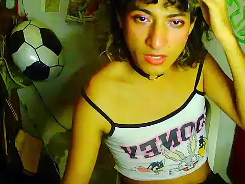 RAMONA TIJERAX online show from July 10, 2026, 9:56 am