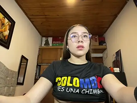 SquirtMaddiee  online show from March 15, 2026, 6:36 pm