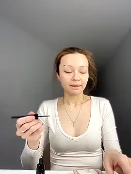 SadieSink  online show from May 1, 2026, 6:18 am