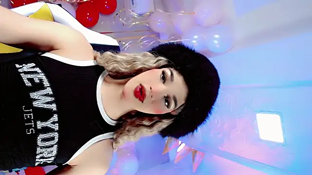 Sophiaa doll  online show from April 26, 2026, 4:32 am