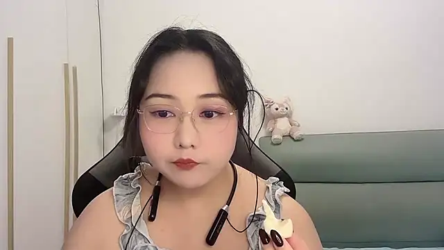Snapshot of Susu-36E chatting on May 4, 2026, 12:12 pm Susu-36E online show from May 4, 2026, 12:12 pm