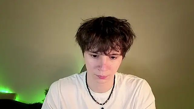 Snapshot of AnthonyCuutie chatting on May 14, 2026, 6:58 pm AnthonyCuutie online show from May 14, 2026, 6:58 pm
