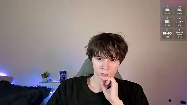 Snapshot of AnthonyCuutie chatting on June 5, 2026, 5:14 am AnthonyCuutie online show from June 5, 2026, 5:14 am