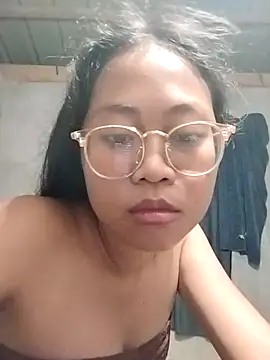 angelpinay44 online show from March 5, 2026, 3:52 pm