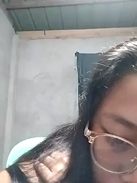 angelpinay44 online show from March 7, 2026, 6:05 pm