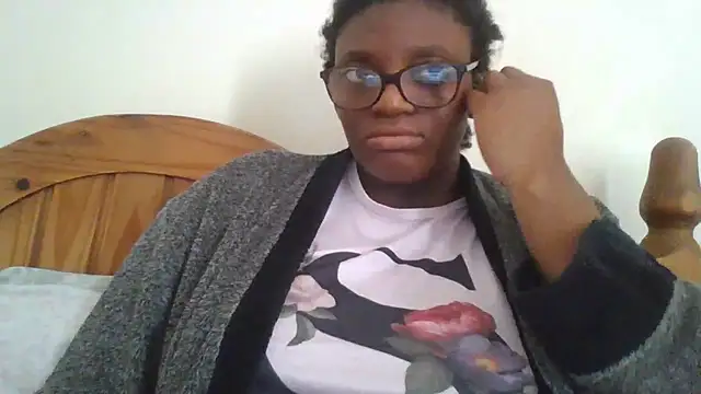 Snapshot of SexyGemBeauty chatting on July 4, 2026, 11:27 am SexyGemBeauty online show from July 4, 2026, 11:27 am