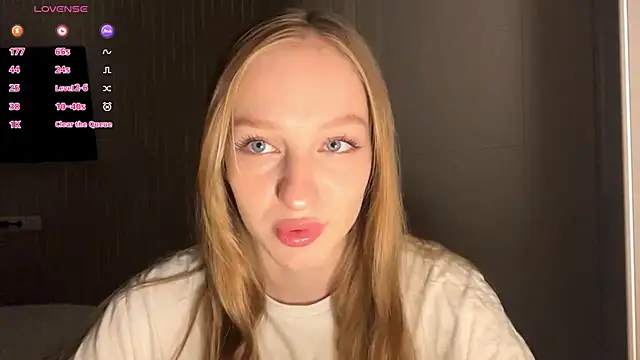 Anika Socutehe online show from April 26, 2026, 8:50 pm