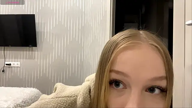 Snapshot of Anika_Socutehe chatting on May 25, 2026, 10:05 pm Anika Socutehe online show from May 25, 2026, 10:05 pm