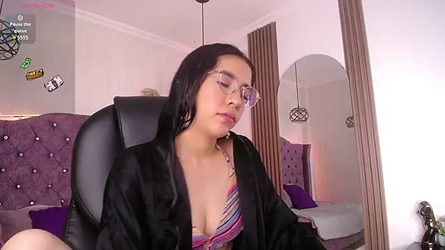 Snapshot of Amara_Davis1 chatting on May 31, 2026, 5:15 am Amara Davis1 online show from May 31, 2026, 5:15 am