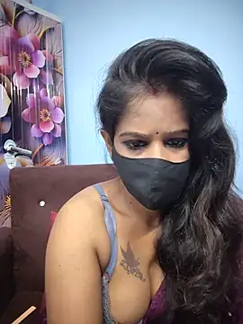 Snapshot of Tinaa_baby chatting on July 8, 2026, 2:05 am Tinaa baby online show from July 8, 2026, 2:05 am