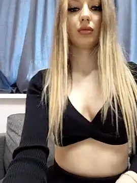 Snapshot of AlishaWey chatting on March 13, 2026, 7:59 am AlishaWey online show from March 13, 2026, 7:59 am