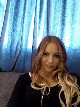 Snapshot of AlishaWey chatting on March 22, 2026, 7:12 am AlishaWey online show from March 22, 2026, 7:12 am