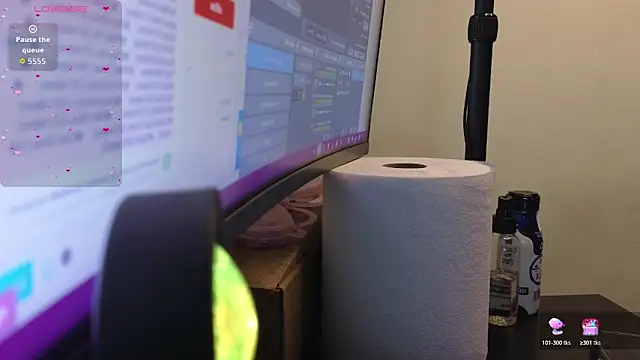 Snapshot of nikolwalter_ chatting on July 1, 2026, 4:58 am nikolwalter online show from July 1, 2026, 4:58 am