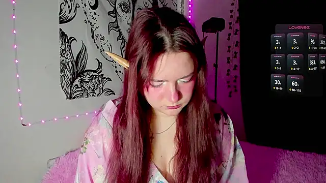 bambimay  online show from March 13, 2026, 7:37 am