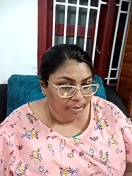 Snapshot of deepika-mallus chatting on March 15, 2026, 2:23 pm deepika-mallus online show from March 15, 2026, 2:23 pm