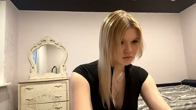 AnnyBany online show from March 13, 2026, 3:40 pm