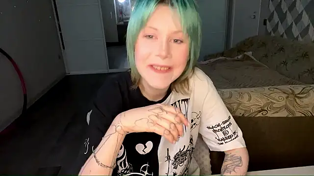 SalenaVeron online show from March 12, 2026, 5:41 pm