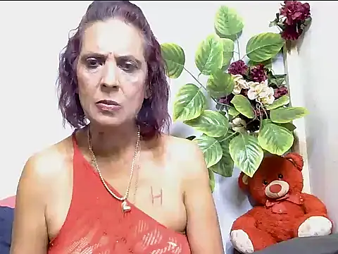 Hot queen58 online show from July 25, 2026, 7:33 pm