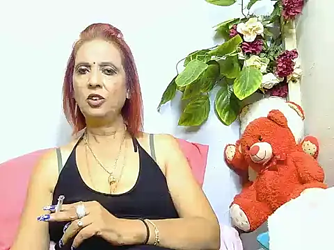Hot queen58 online show from July 31, 2026, 5:56 pm