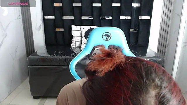 Sophirose a online show from March 4, 2026, 12:00 pm