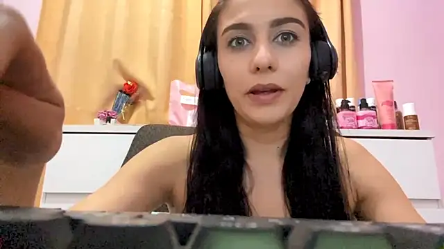 Snapshot of JessiaAllaire chatting on March 7, 2026, 1:24 am JessiaAllaire online show from March 7, 2026, 1:24 am