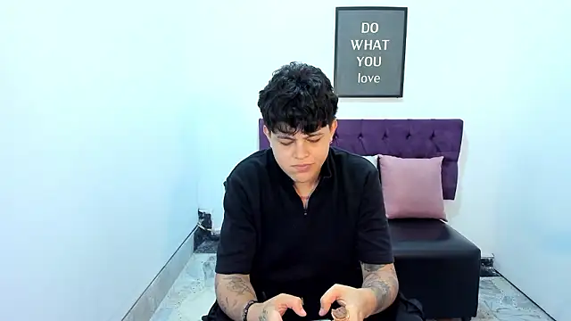 TomBoy Natali online show from March 17, 2026, 6:44 pm