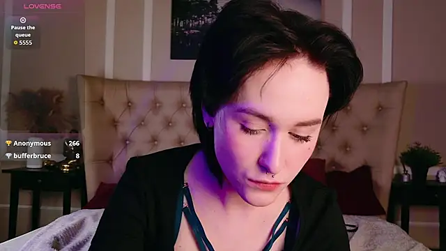 BlackLunaa online show from March 8, 2026, 2:04 am