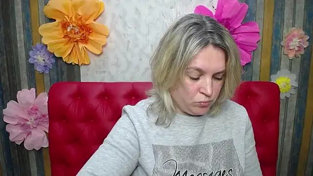 VickyRobins online show from March 16, 2026, 7:23 am