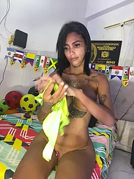 Snapshot of Antonella-smitt chatting on June 30, 2026, 12:17 pm Antonella-smitt online show from June 30, 2026, 12:17 pm