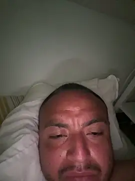 alexandeerr1986 online show from June 4, 2026, 9:48 am
