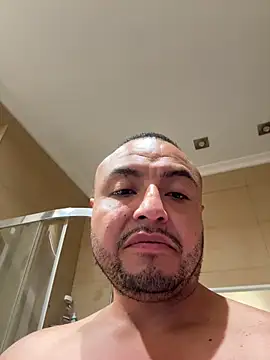 alexandeerr1986 online show from June 10, 2026, 1:32 pm