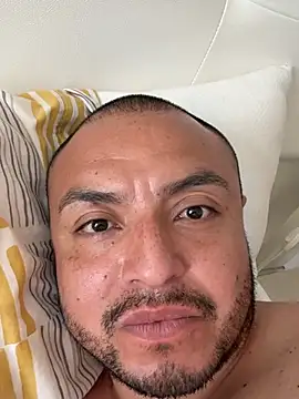 alexandeerr1986 online show from June 27, 2026, 12:33 pm