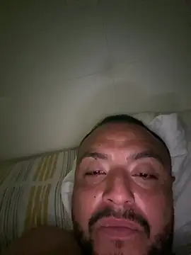 alexandeerr1986 online show from July 28, 2026, 2:13 pm