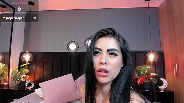 DAKOTA BLAZE   online show from March 4, 2026, 12:33 pm