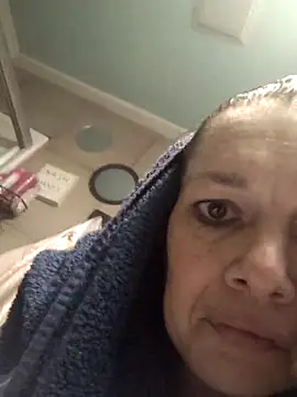 VelvetRae online show from March 23, 2026, 8:07 am