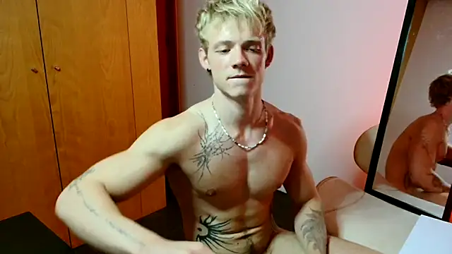 Snapshot of alexbarczukxxx chatting on June 3, 2026, 10:37 pm alexbarczukxxx online show from June 3, 2026, 10:37 pm