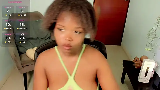 Mila Kuniss online show from March 17, 2026, 2:31 pm