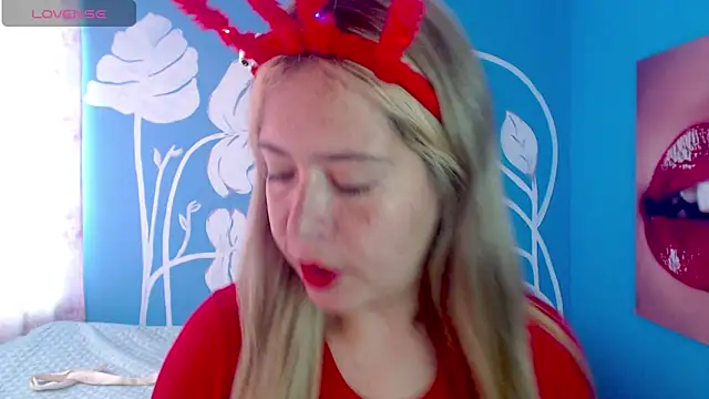 CamilleRouge online show from March 4, 2026, 7:31 pm