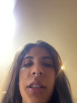 VioletaHills  online show from April 23, 2026, 12:40 pm