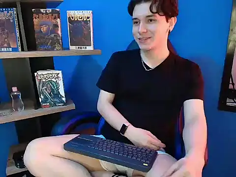 Snapshot of hollannd_ chatting on March 6, 2026, 12:45 pm hollannd online show from March 6, 2026, 12:45 pm