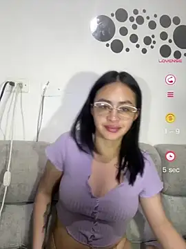 Anni Rose online show from April 24, 2026, 9:12 am